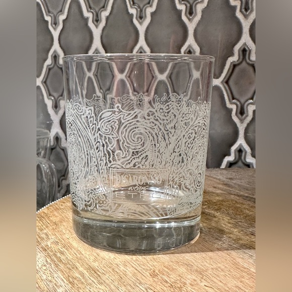 ETRO - Disaronno Wears Etro Limited Edition Gift Set. - Picture 8 of 17